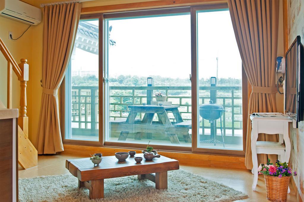 Starlight Journey Pension Gyeongju Ngoại thất bức ảnh